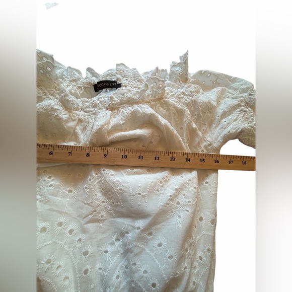 Sugar Lips - Niles Eyelet Lace Off The Shoulder
Crop Top Blouse-Size Small - Picture 6 of 10
